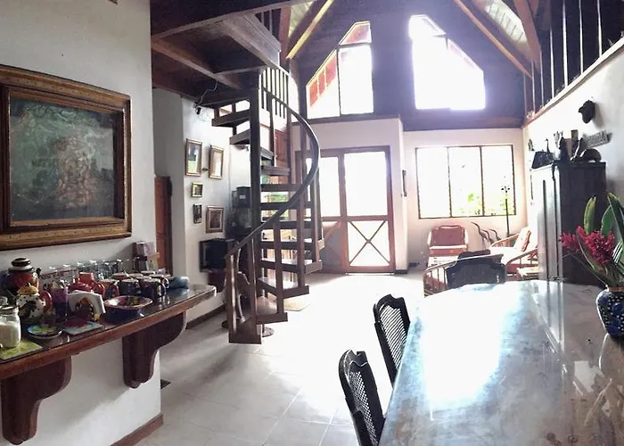 Chalet Nicholas Bed & Breakfast Nuevo Arenal